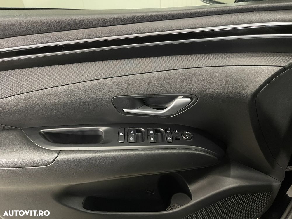 Hyundai Tucson 1.6 T-GDi HEV 2WD Advantage - 24