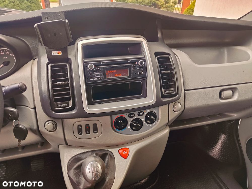Opel Vivaro - 15