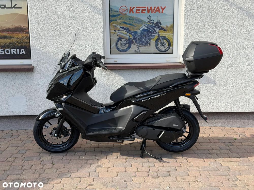 Kymco Skytown - 4