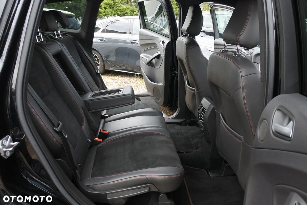 Ford Kuga 2.0 TDCi 4x4 ST-Line - 7