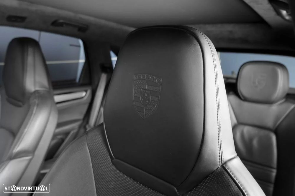 Porsche Cayenne Turbo S E-Hybrid - 21