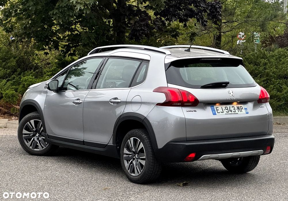 Peugeot 2008 1.2 Pure Tech GPF Allure S&S - 27