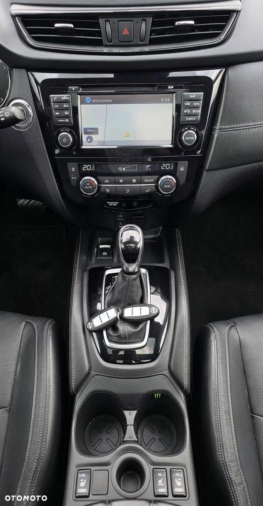 Nissan X-Trail 1.7 dCi Tekna 2WD Xtronic 7os - 24