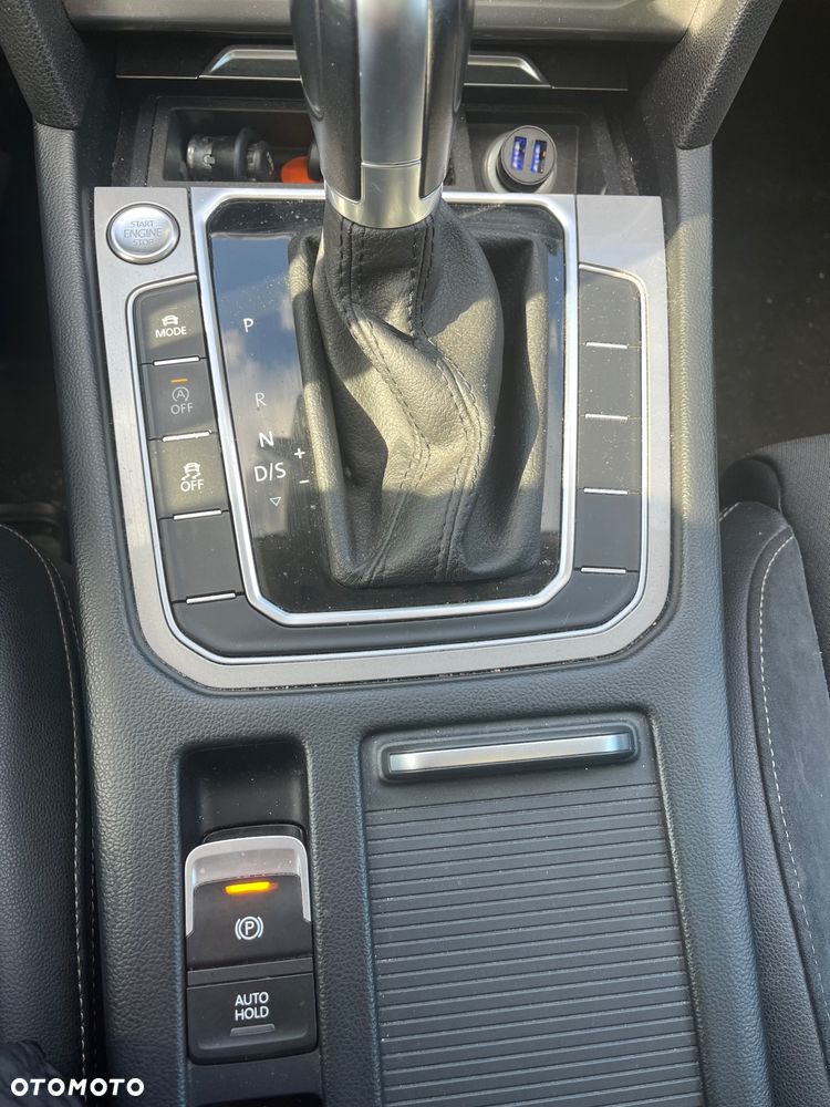 Volkswagen Passat Variant 2.0 TSI BMT Comfortline DSG - 9