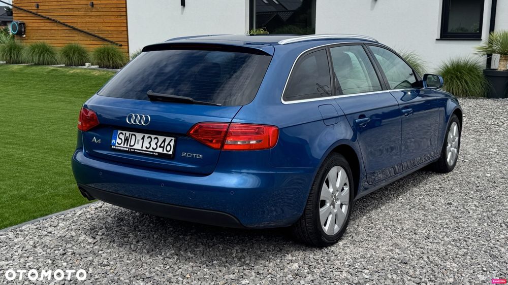 Audi A4 Avant 2.0 TDI DPF Ambiente - 12