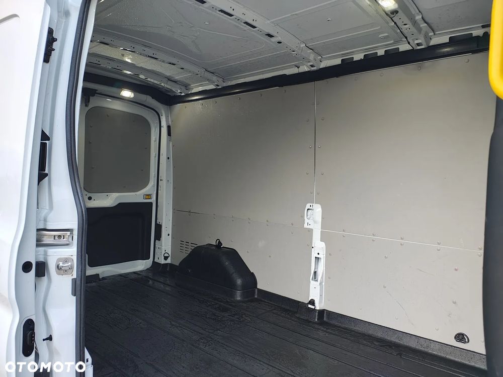 Ford Transit - 15