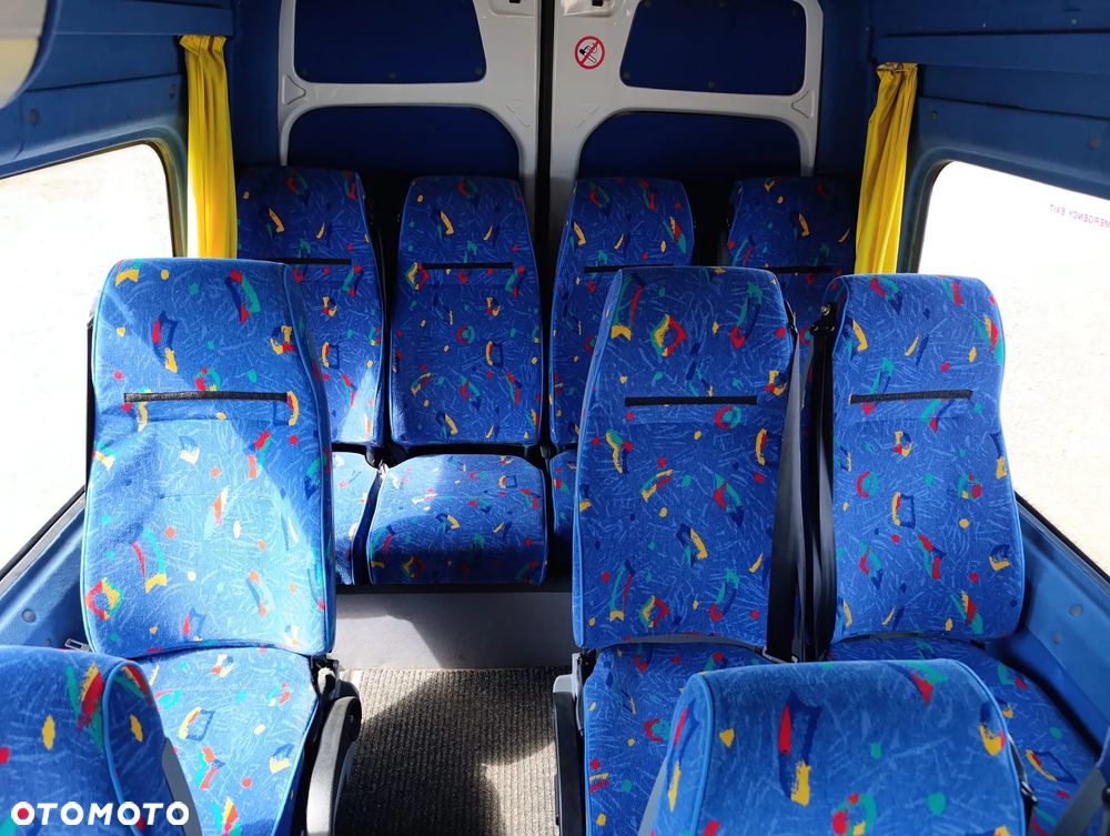 Mercedes-Benz Sprinter 519 - 21