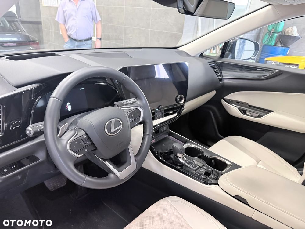 Lexus NX 450h+ Prestige AWD - 11
