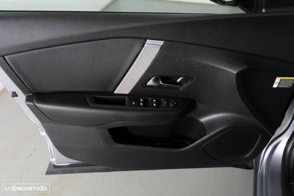 Citroën C4 1.2 PureTech Shine Pack EAT8 - 28