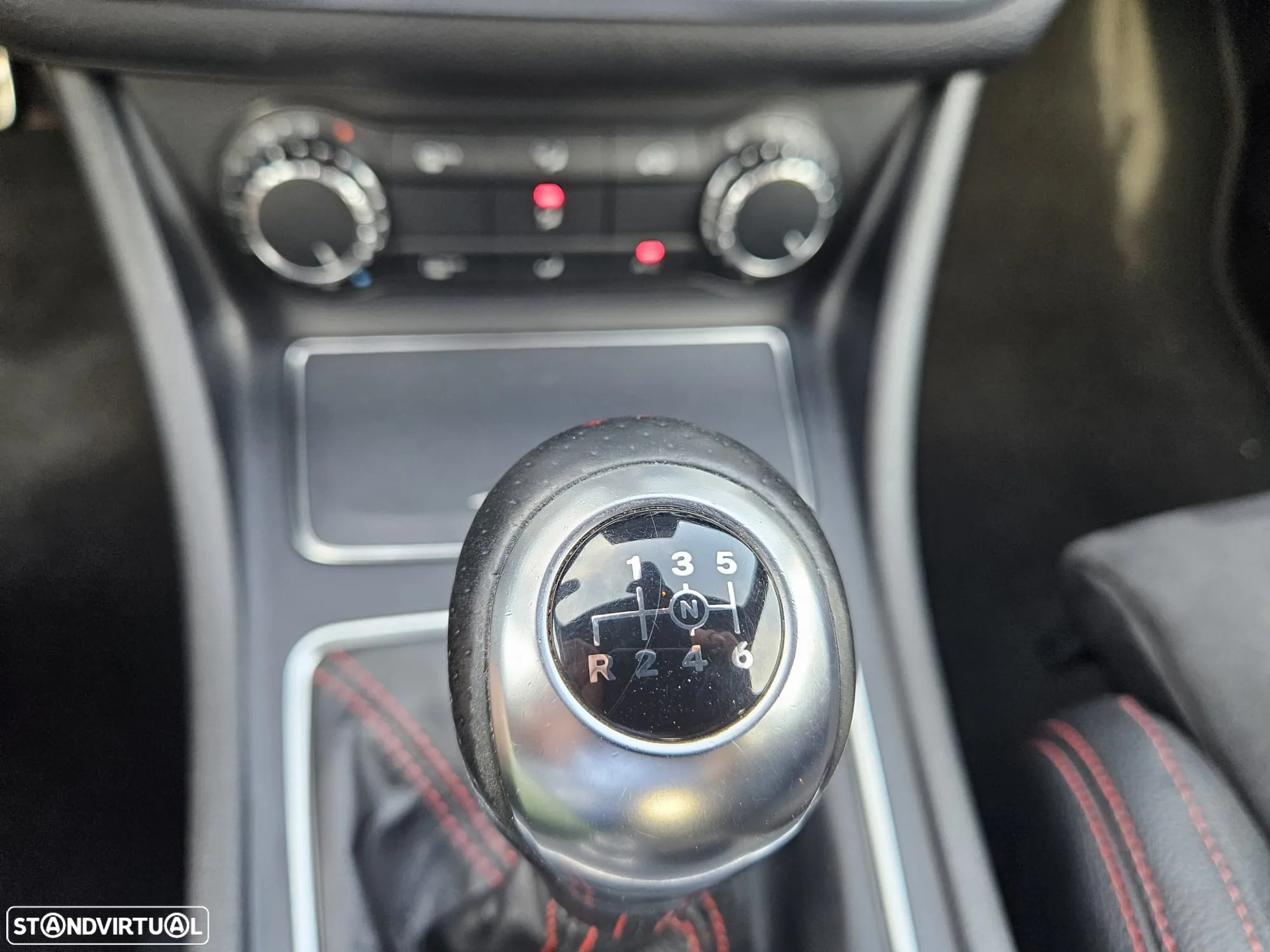 Mercedes-Benz CLA 180 d AMG Line - 16