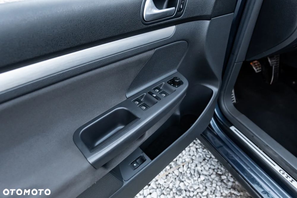 Volkswagen Golf 2.0 GTI - 16