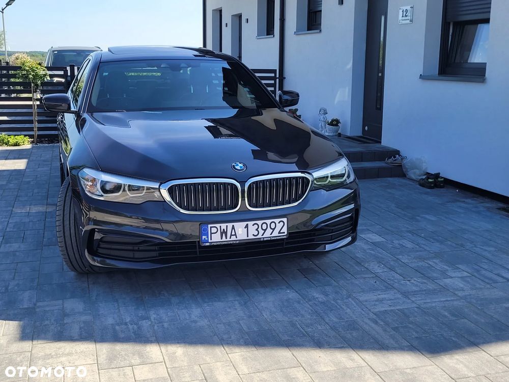 BMW Seria 5 530i xDrive Sport Line - 1