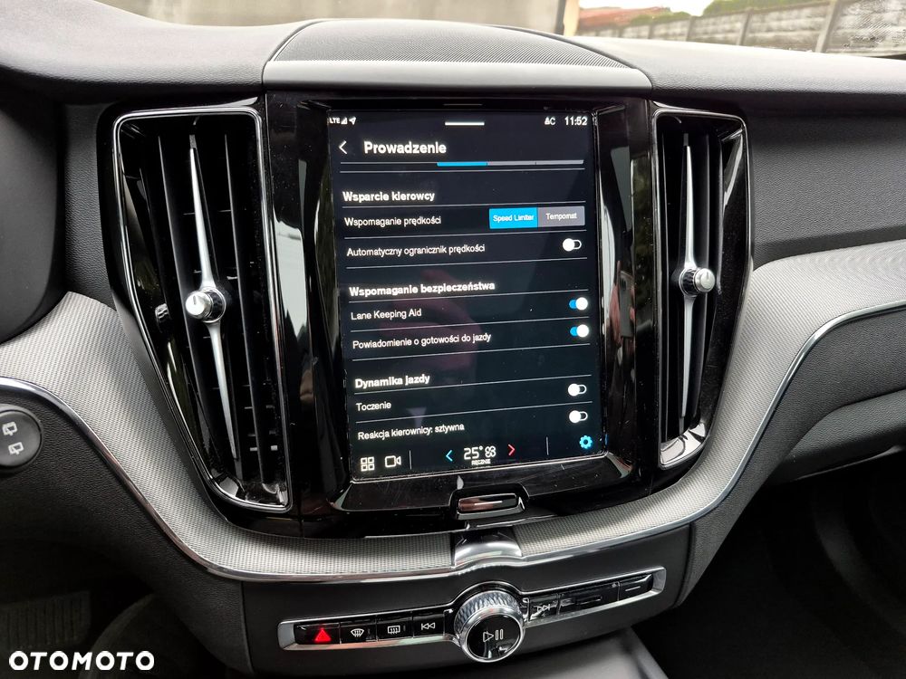 Volvo XC 60 T6 Plug-In Hybrid AWD Inscription - 20