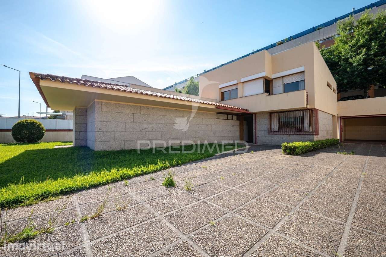 Fantástica moradia individual T4 na Costa, Guimarães - Grande imagem: 3/26