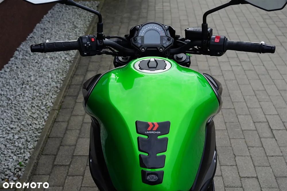 Kawasaki Z 900 - 15