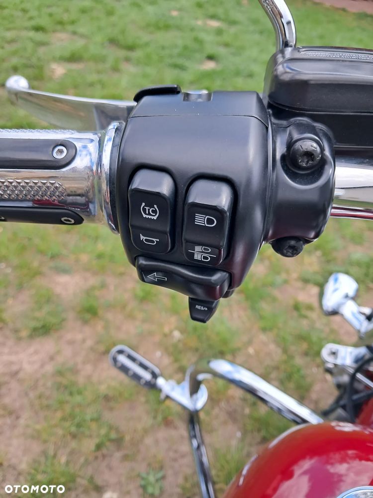 Harley-Davidson Trike Freewheeler - 12