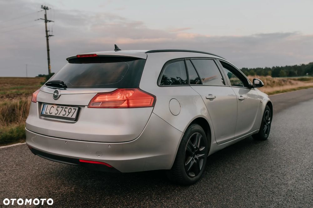Opel Insignia 2.0 CDTI - 12