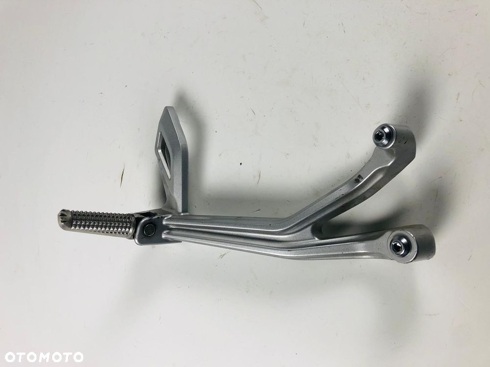 Yamaha YZF R125 18- set prawy pasażera - 3