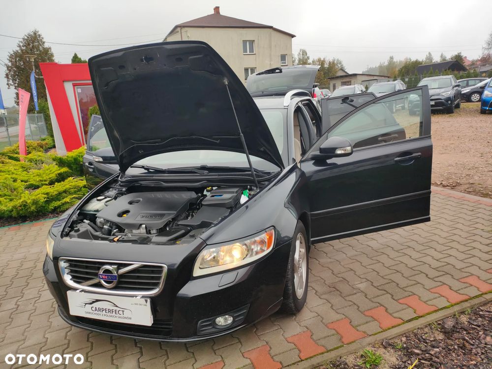 Volvo V50 D2 Momentum - 33