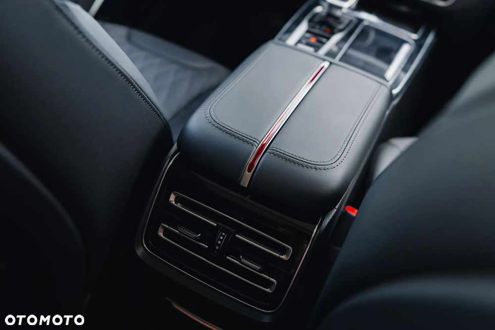 Hongqi HS5 2.0T Executive AWD - 29