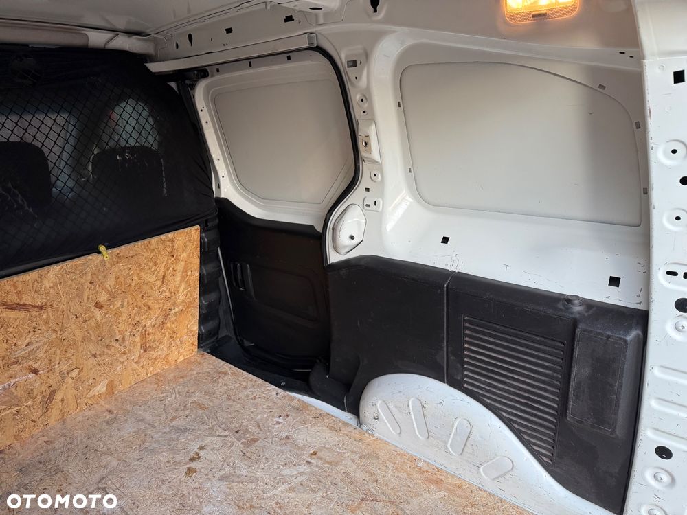 Peugeot Partner - 15