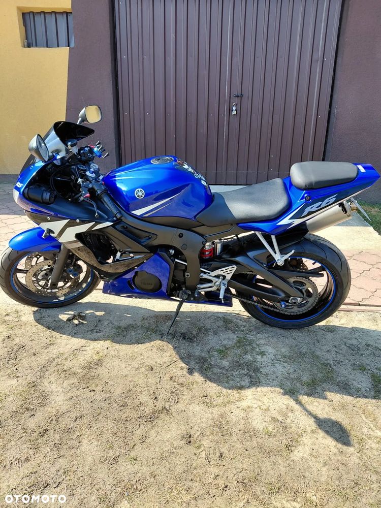 Yamaha R6 - 4