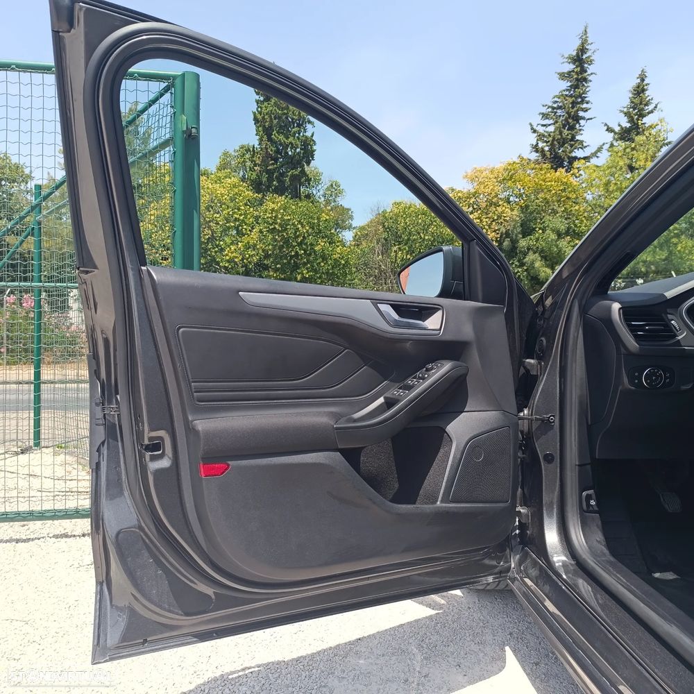 Ford Focus 1.0 EcoBoost MHEV ST-Line Style SIP - 10