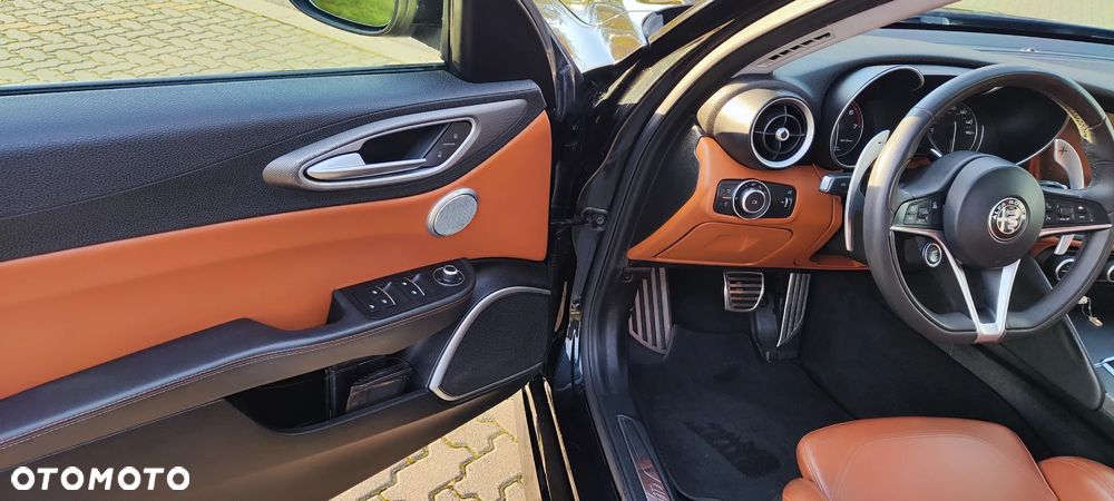 Alfa Romeo Giulia 2.0 Turbo Veloce - 7
