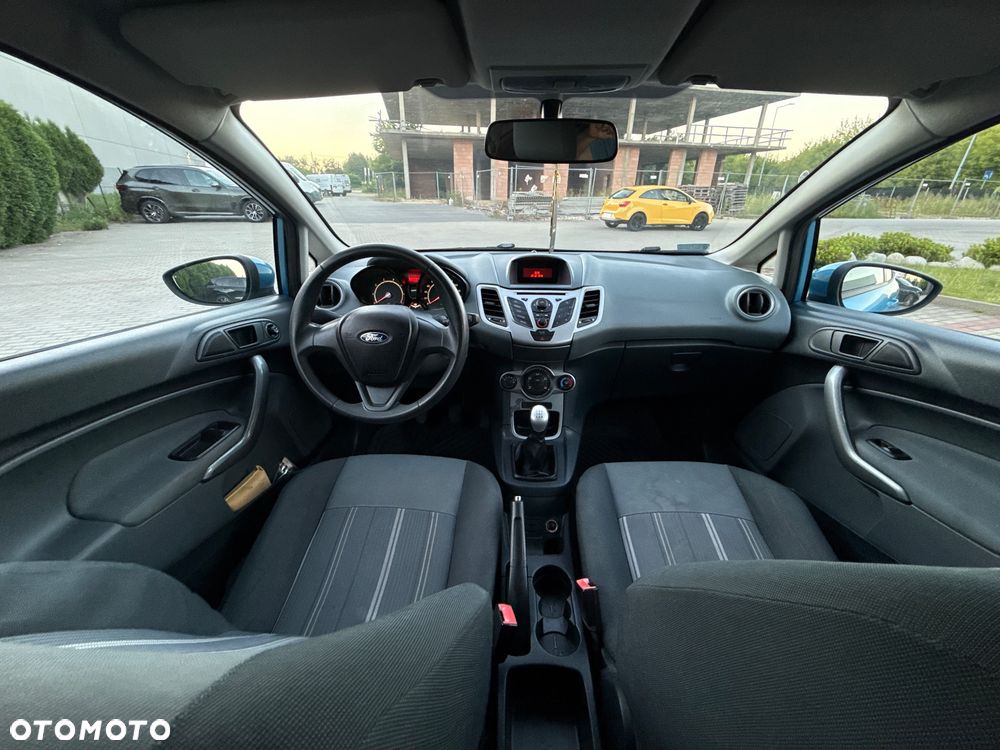 Ford Fiesta 1.25 Ambiente - 21