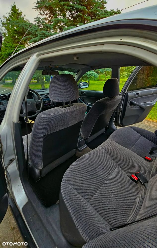 Honda Civic 1.4i S - 9
