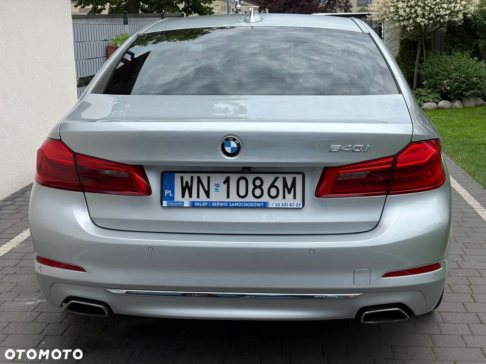 BMW Seria 5 540i Luxury Line - 7