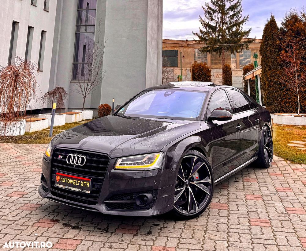 Audi S8 Plus 4.0 TFSI quattro Tiptronic - 1