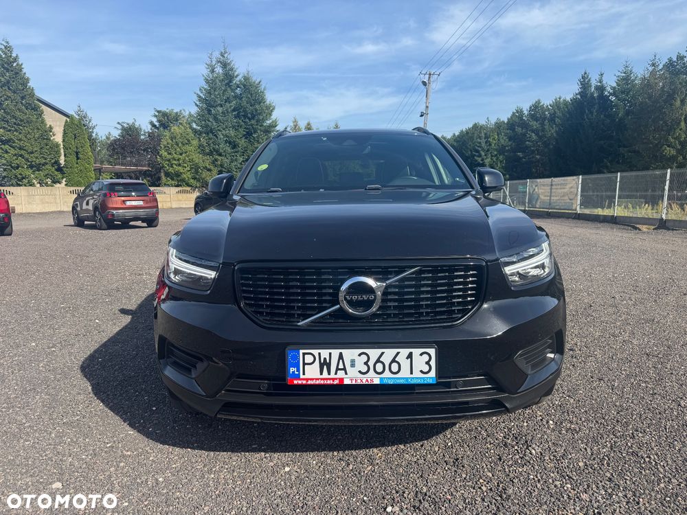 Volvo XC 40 D4 AWD R-Design - 2
