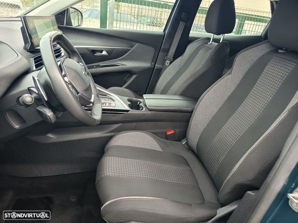 Peugeot 3008 1.5 BlueHDi Active Pack EAT8 - 17