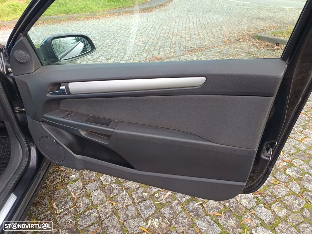 Opel Astra GTC 1.7 CDTI DPF Sport - 21