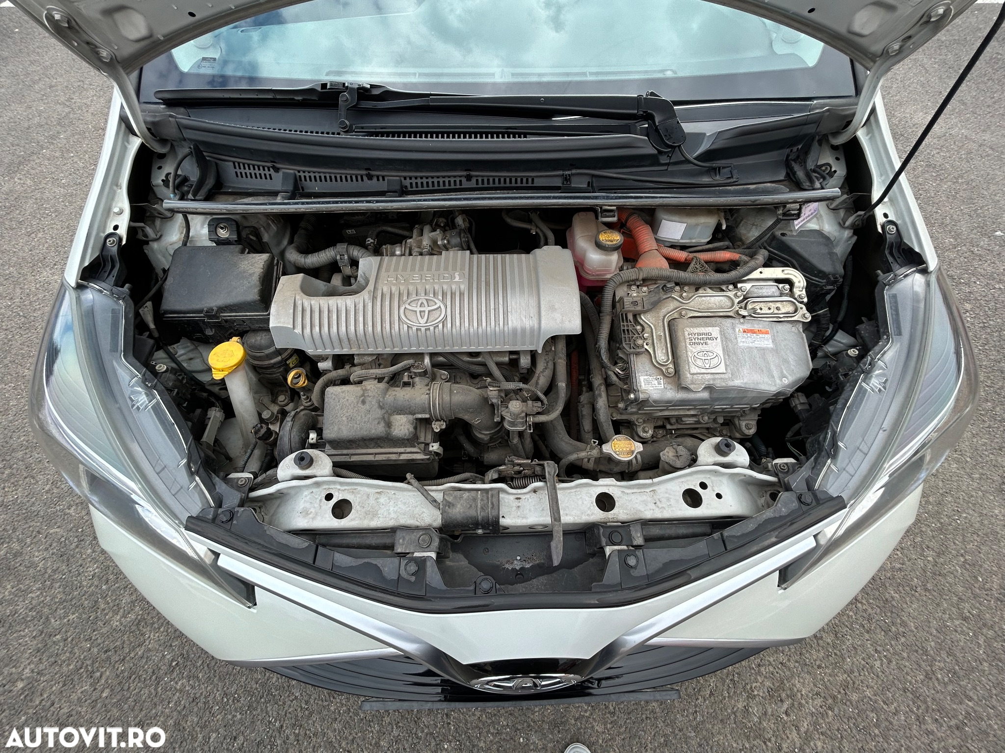 Toyota Yaris 1.5 VVT-i HSD Sol - 18