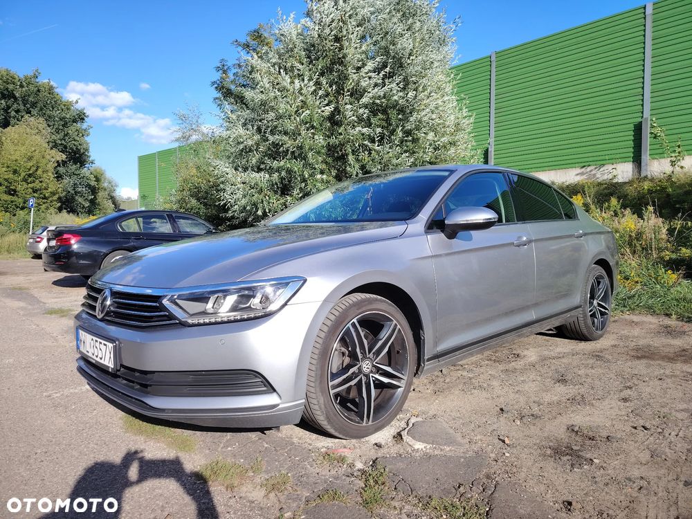 Volkswagen Passat 2.0 TDI SCR Comfortline - 1