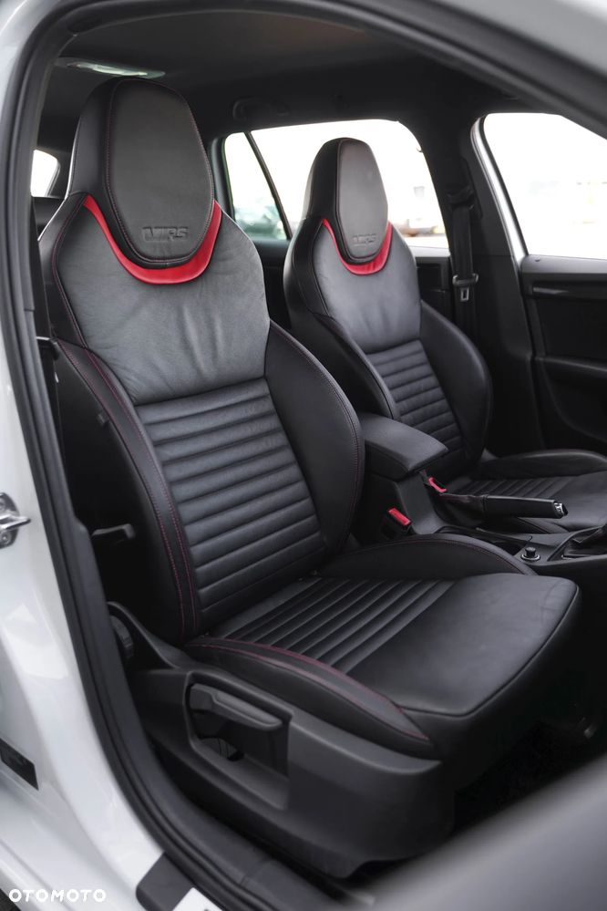 Skoda Octavia 2.0 TDI 4x4 RS DSG - 35