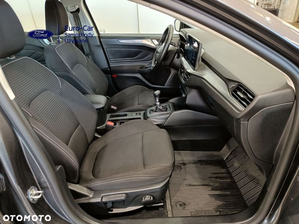 Ford Focus 1.0 EcoBoost mHEV Titanium - 11