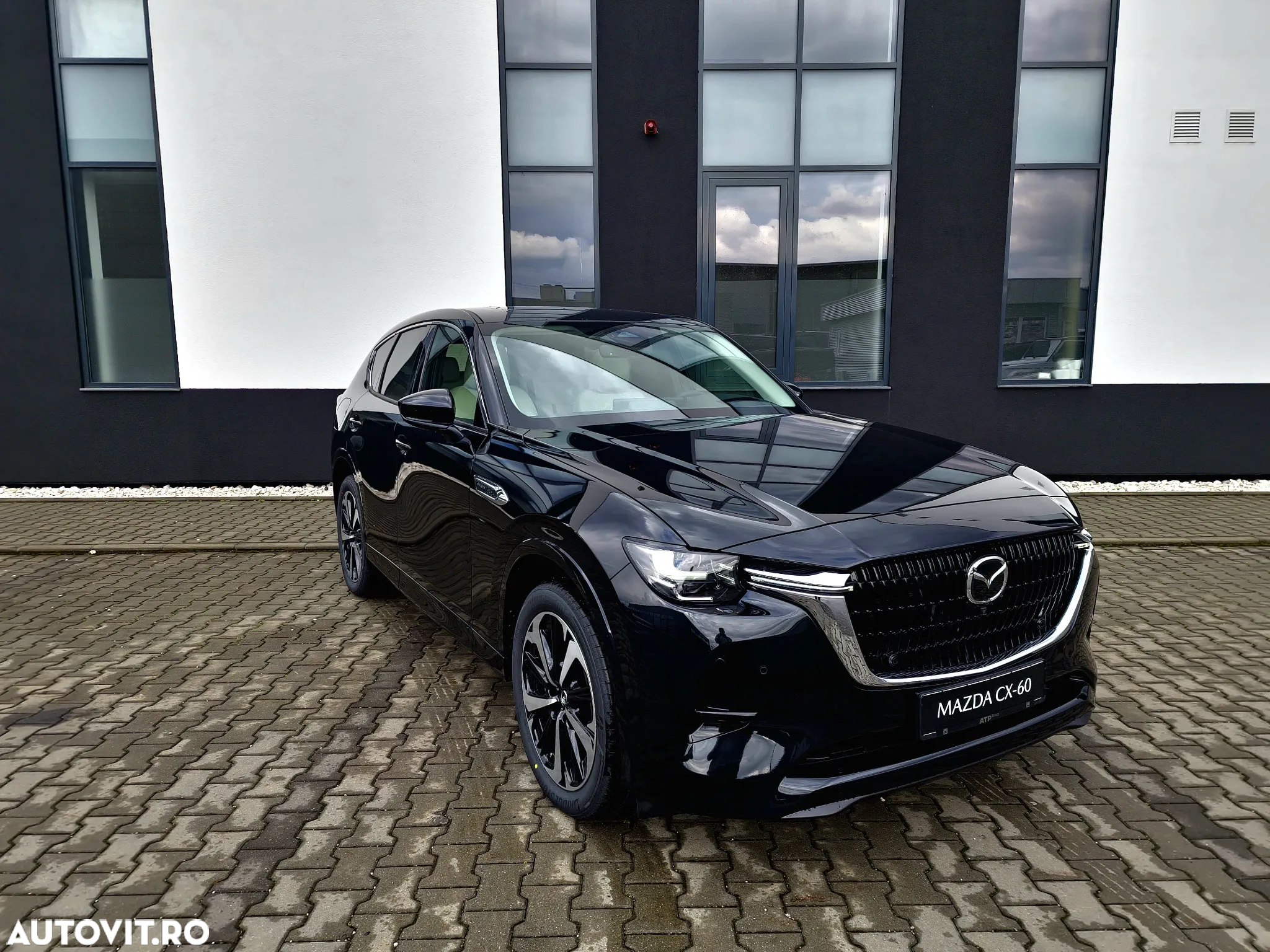 Mazda CX-60 e-Skyactiv PHEV Takumi - 2