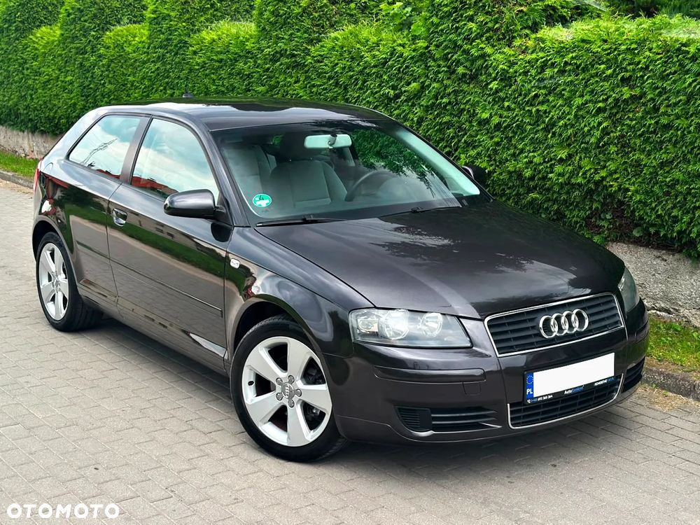 Audi A3 3-drzwiowe 1.6 Attraction - 10