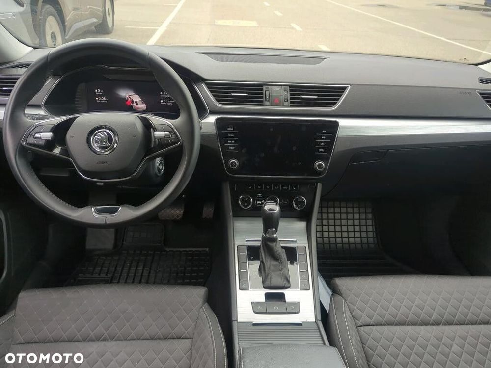 Skoda Superb 2.0 TDI SCR Ambition DSG - 13