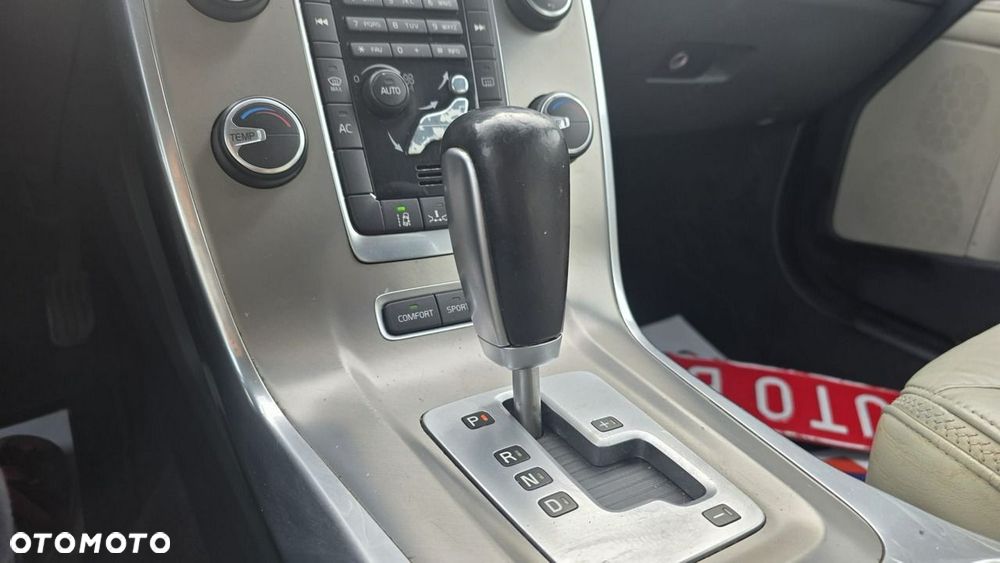 Volvo XC 70 - 14