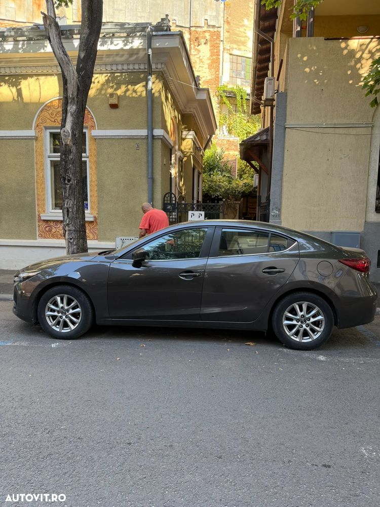 Mazda 3 - 6