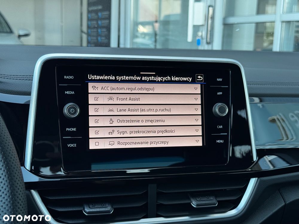 Volkswagen T-Roc 1.5 TSI OPF DSG R-Line - 25