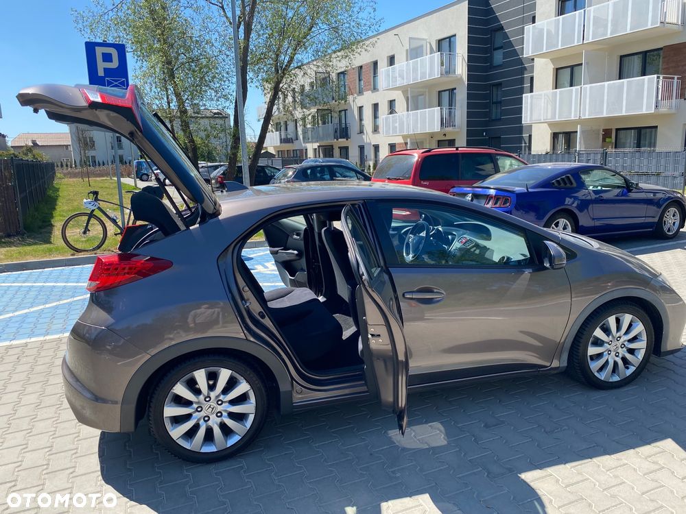 Honda Civic 1.8 Sport - 10