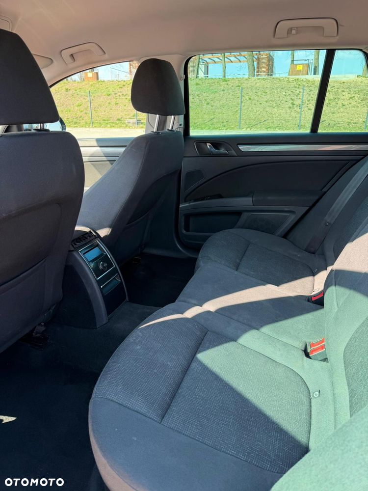 Skoda Superb 2.0 TDI Elegance - 10