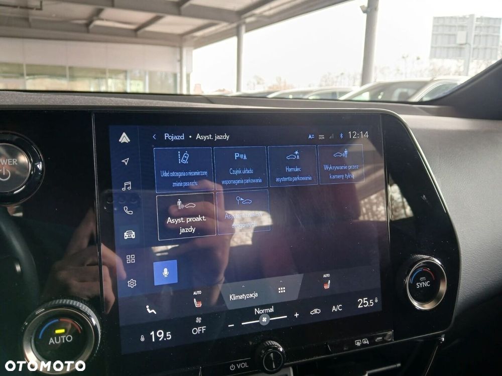 Lexus NX 350h Elegance 2WD - 18