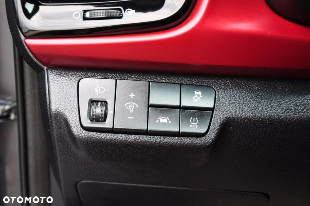 Kia Rio 1.0 T-GDI 120 Platinum Edition - 38