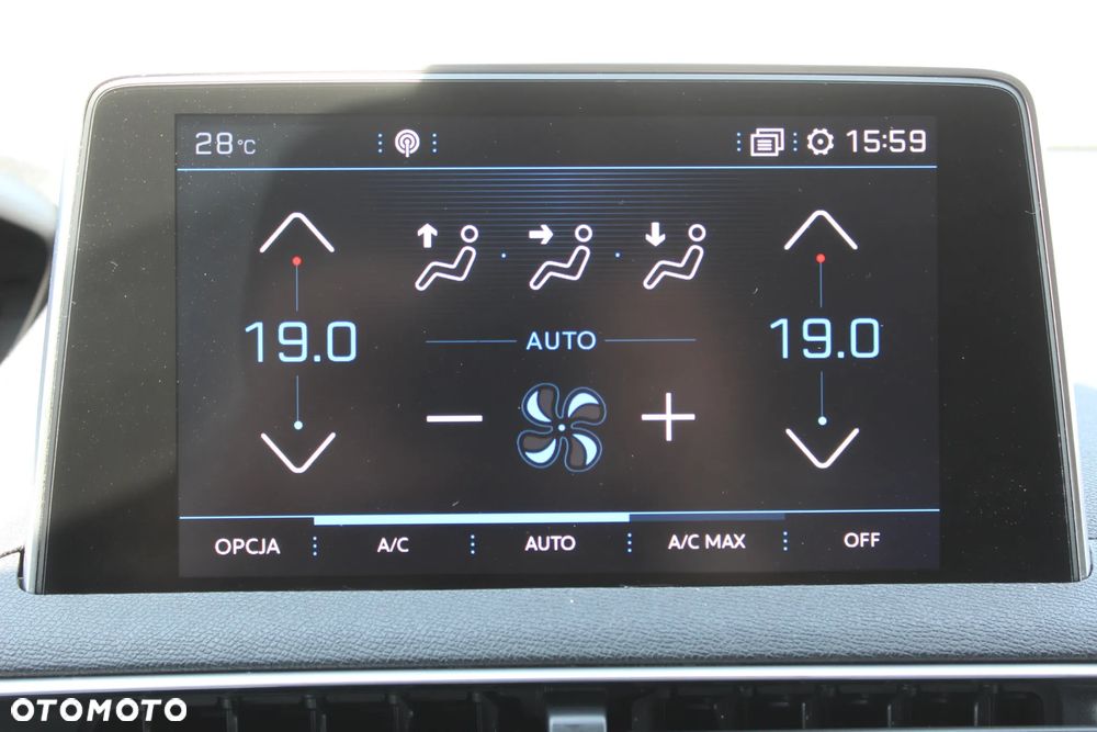 Peugeot 5008 BlueHDi 120 Allure - 21